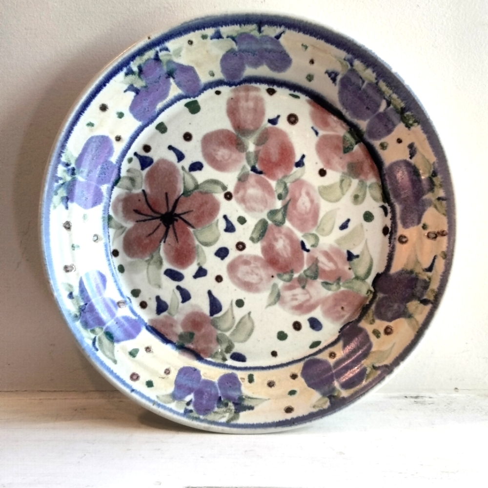 Vintage 1960s Garland art pottery pie dish